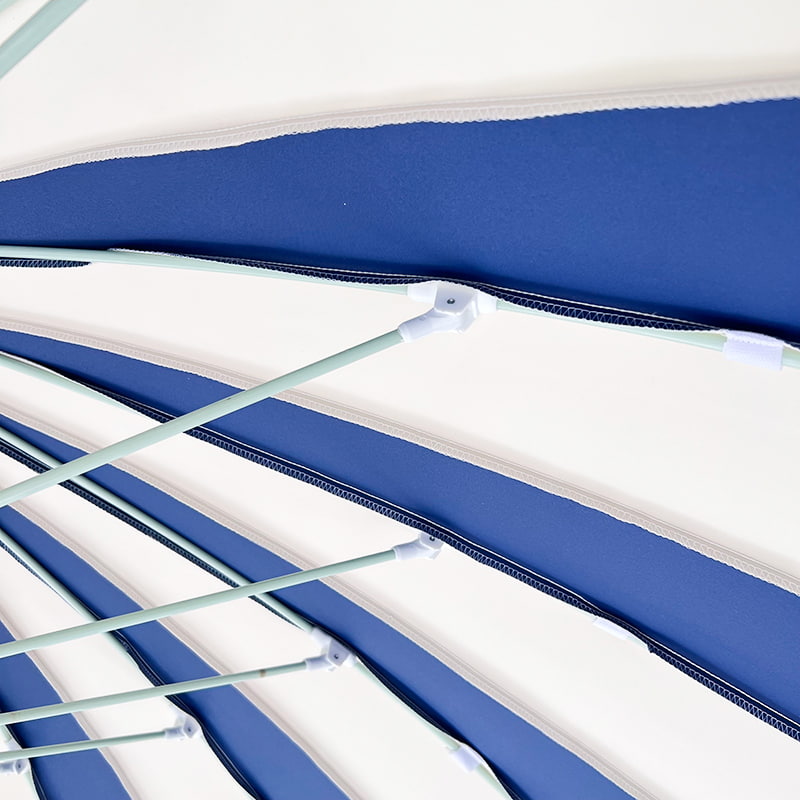 Payung Pagoda Tambal Sulam Biru Dan Putih 2,5M