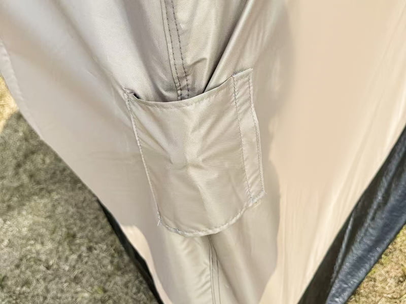 Tenda Kemah Mobil Dipasang di Belakang Tenda Kemah Mobil Dipasang di Belakang