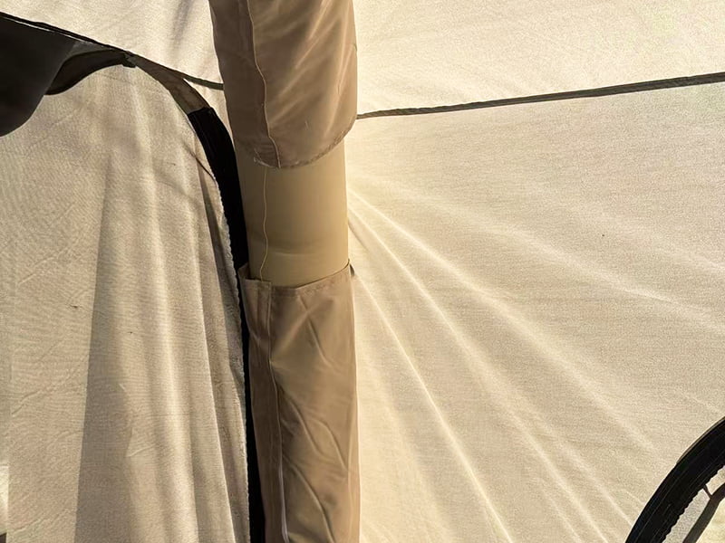 Tenda Kemah Mobil Dipasang di Belakang Tenda Kemah Mobil Dipasang di Belakang